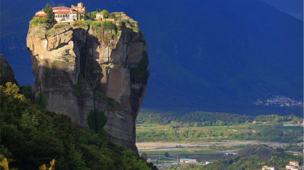 ¿Te atreverías a vivir aquí? Meteora, Grecia. Sí, es real.