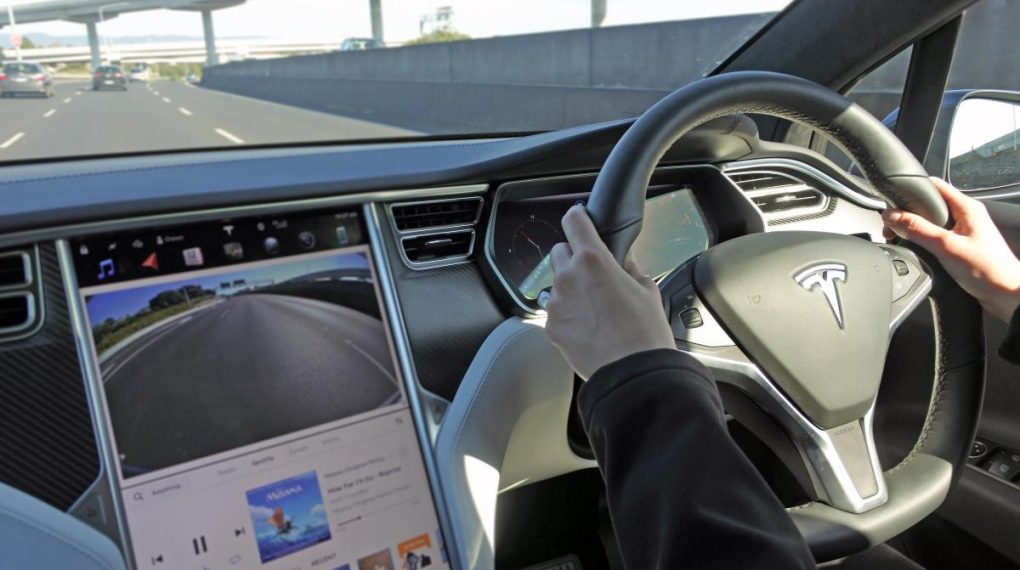 Cuáles son las ventajas y desventajas de un auto eléctrico frente a uno de combustión interna. Todo lo que necesitas saber